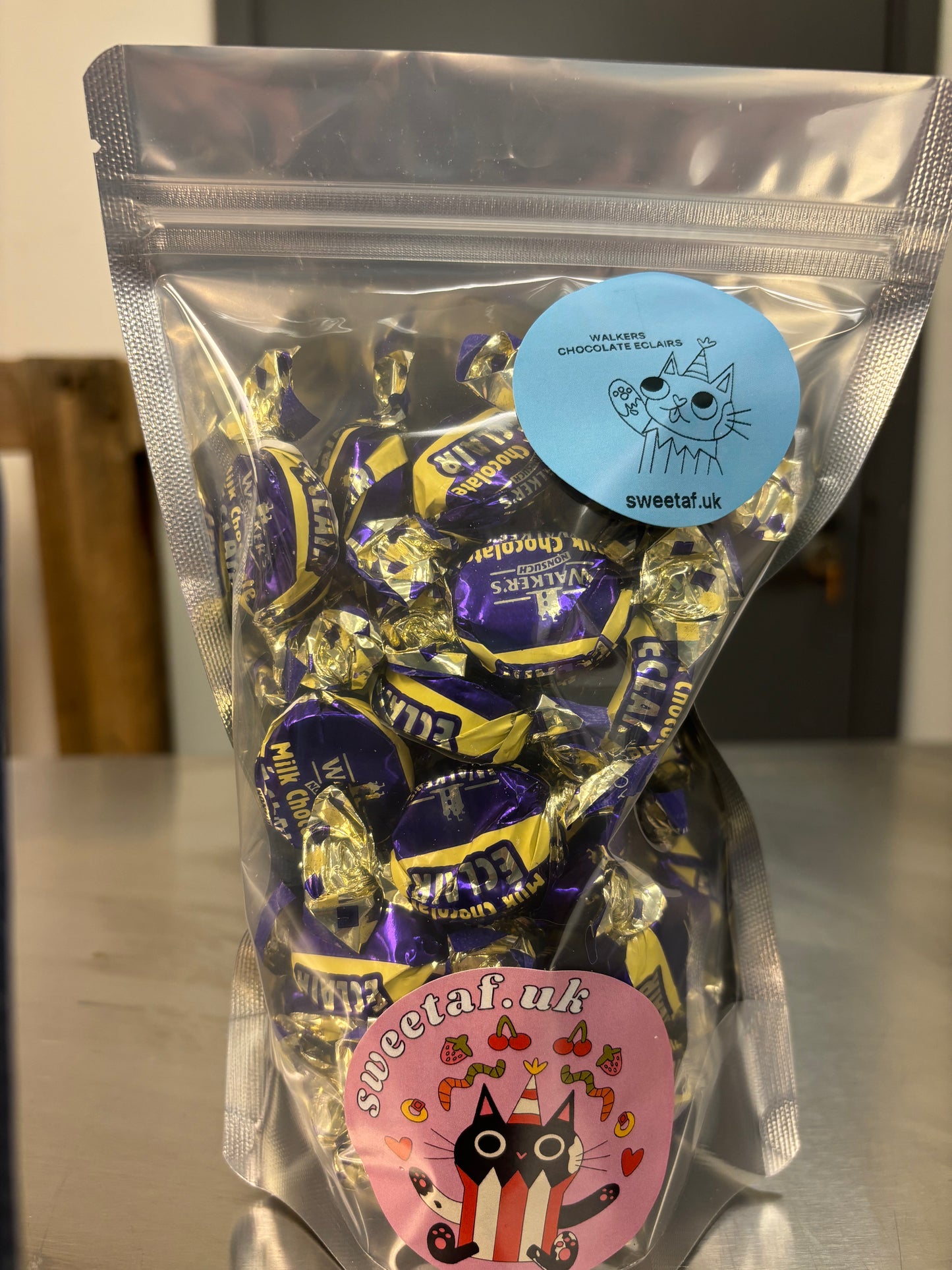 Chocolate Eclairs 300g